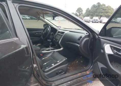 2015 Nissan Altima 2.5/2.5 S/2.5 Sl/2.5 Sv из США, поврежденный, VIN 1N4AL3AP9FN907727